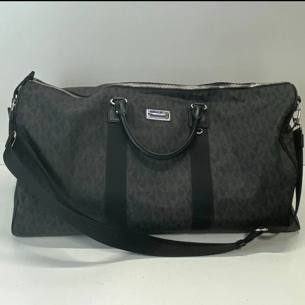 LIKE NEW Michael Kors MEN'S MK MONOGRAM Charcoal Carry-on HUGE TRAVEL Duffel Bag